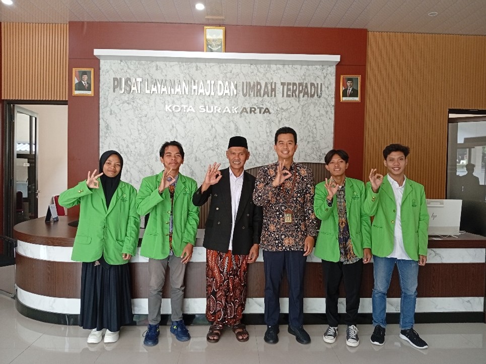 Mahasiswa Manajemen Dakwah Belajar Manajemen dan Teknis Pelayanan Haji di Kementrian Haji dan Umroh Kota Surakarta