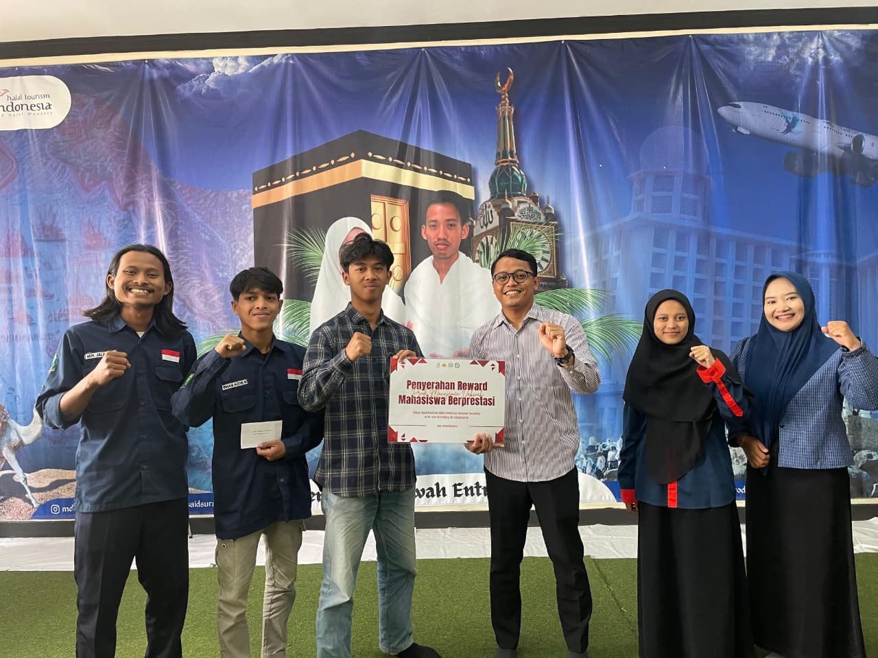 Dorong Semangat Berprestasi, Prodi Manajemen Dakwah Berikan Reward kepada Mahasiswa