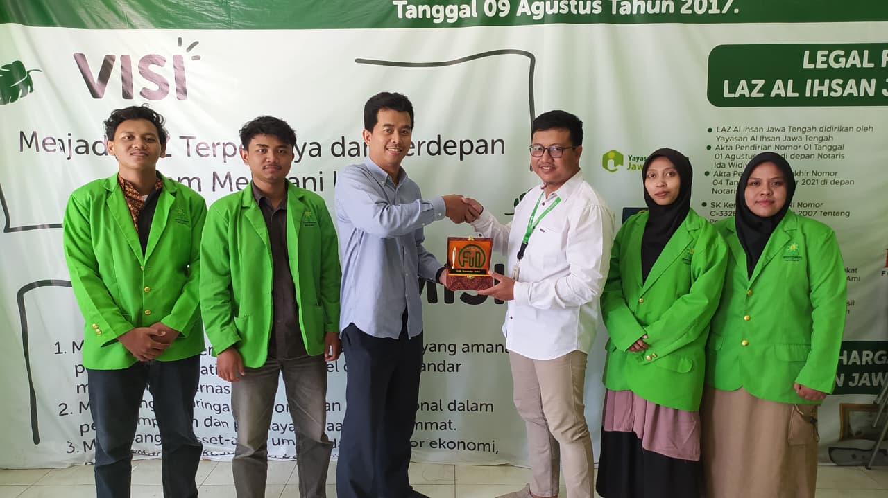 Pelepasan Mahasiswa PPL Manajemen Dakwah di Lazis Jateng Cabang Solo: Bekal Pengalaman Nyata di Dunia Filantropi